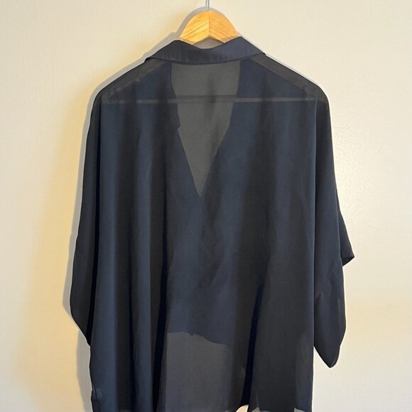 Flowy Bat Wing Blouse - Picture 2 of 3